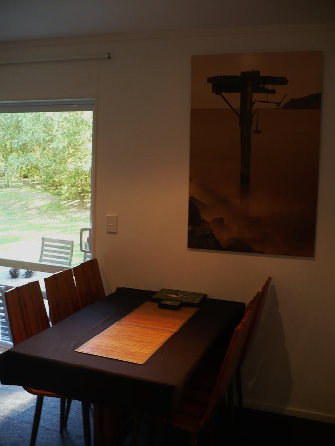 Nut Point Cottage West Melton エクステリア 写真
